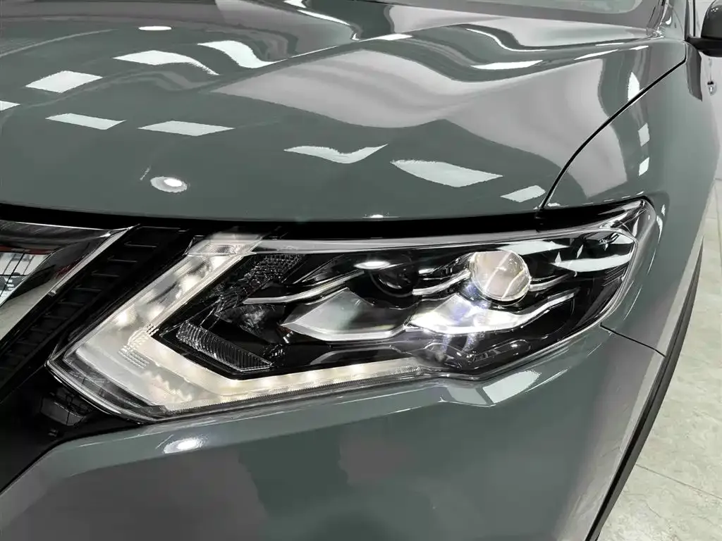 Nissan X-Trail — фото 4