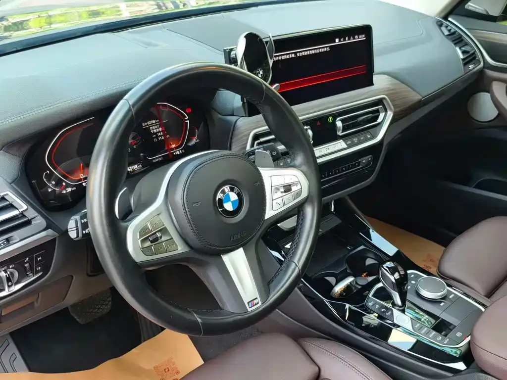 BMW X3 — фото 10