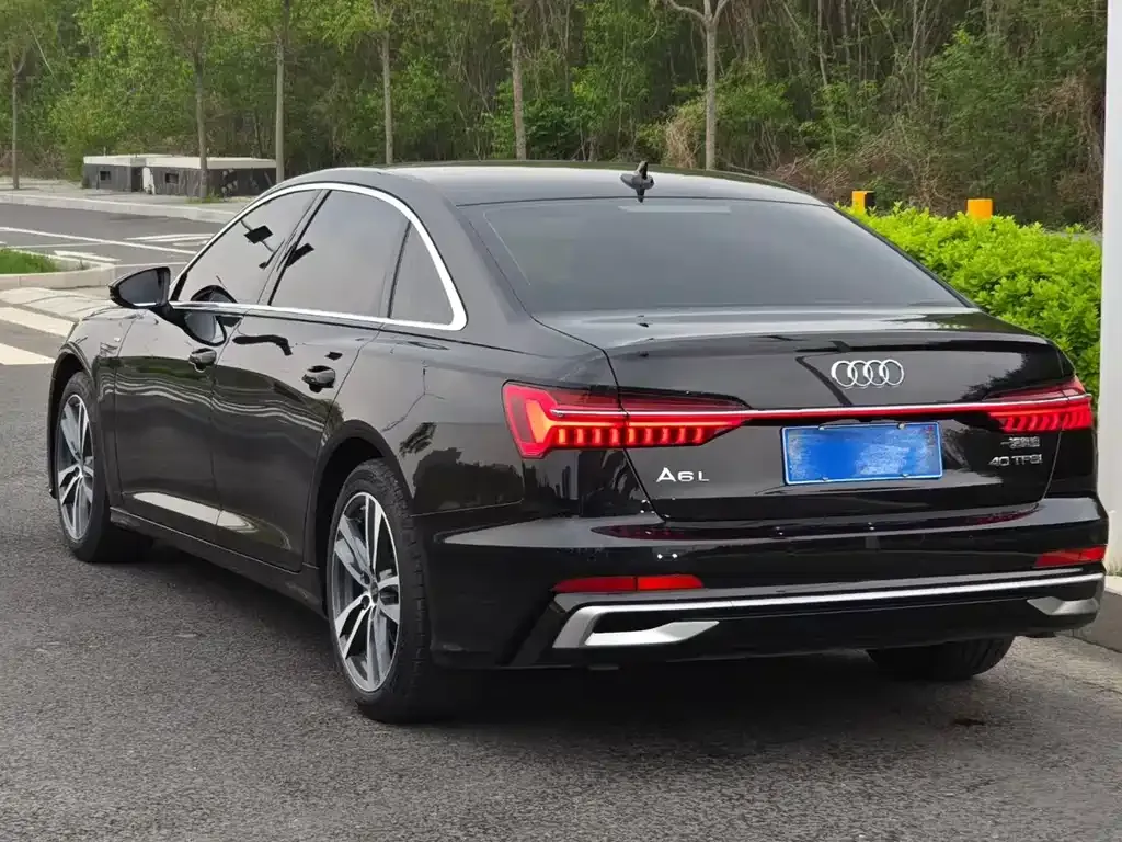 Audi A6L — фото 2