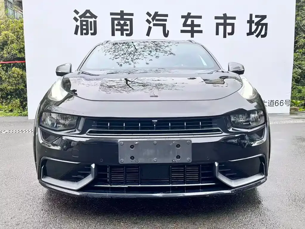 Lynk & Co 02 Hatchback — фото 10