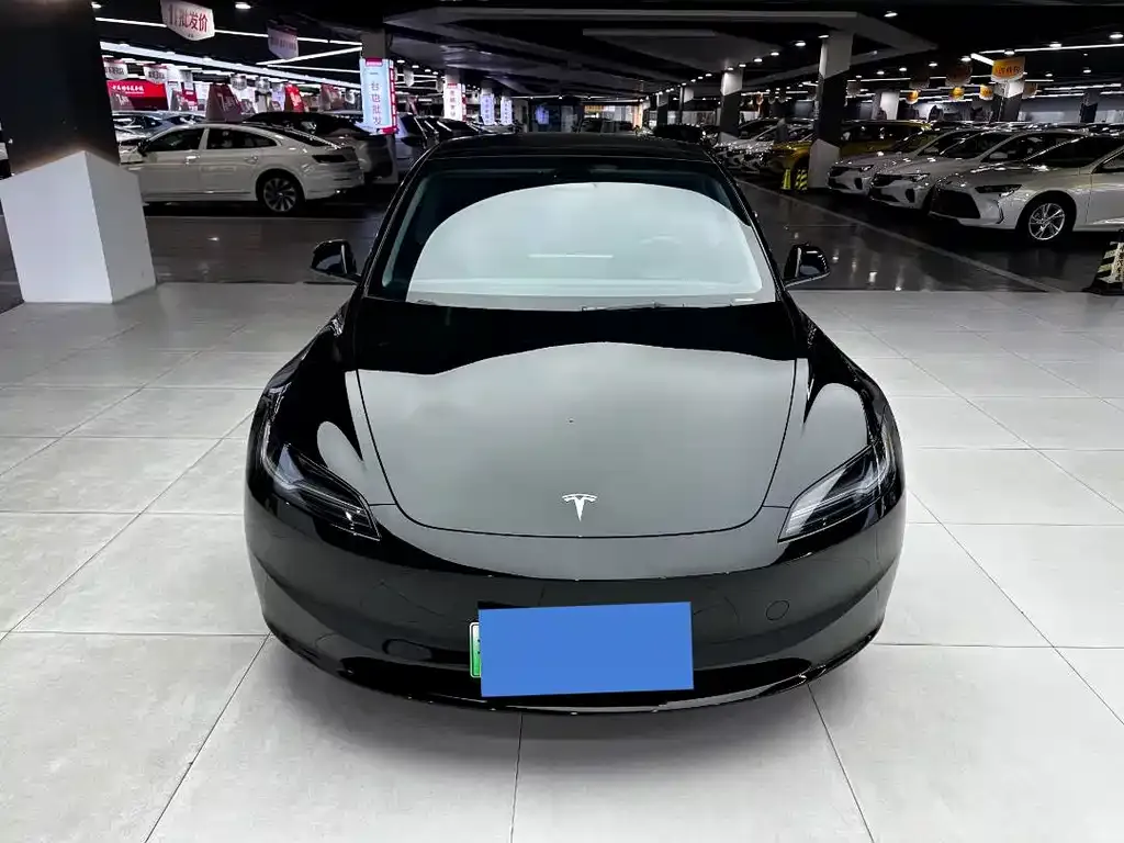 Tesla Model 3 — фото 6