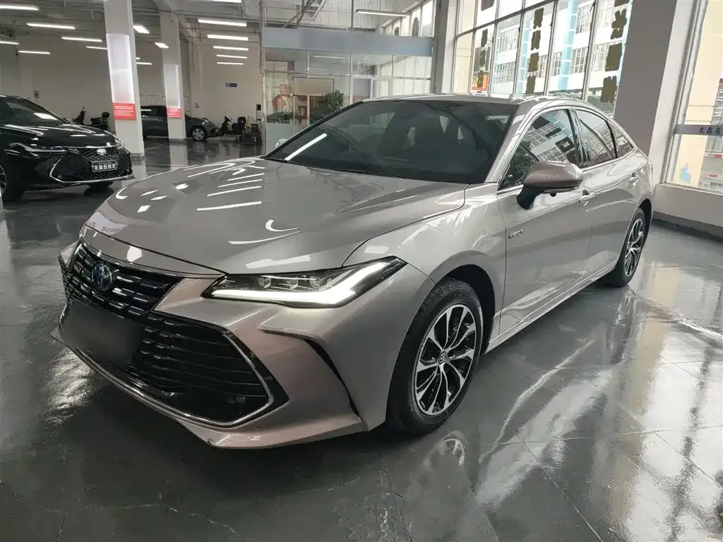 Toyota Avalon — фото 2