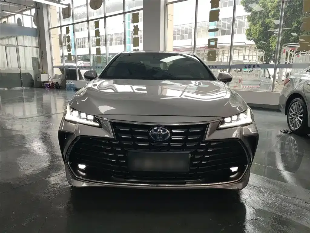 Toyota Avalon — фото 10