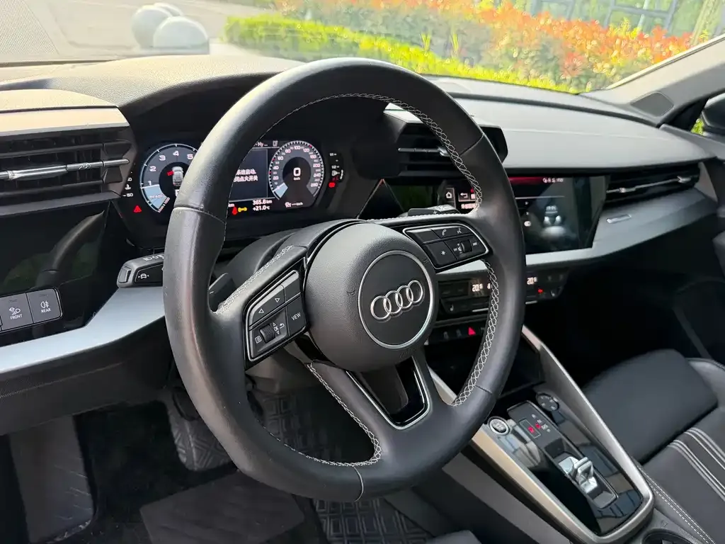 Audi A3 — фото 3