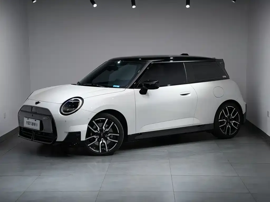 MINI Cooper EV — фото 1