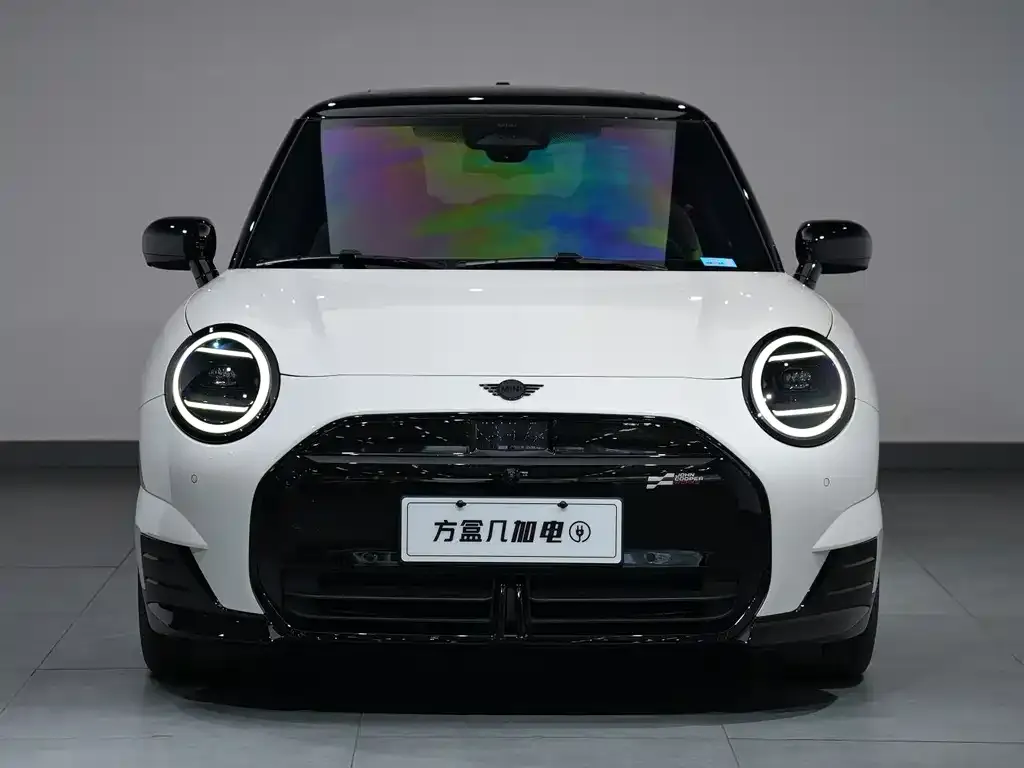 MINI Cooper EV — фото 10