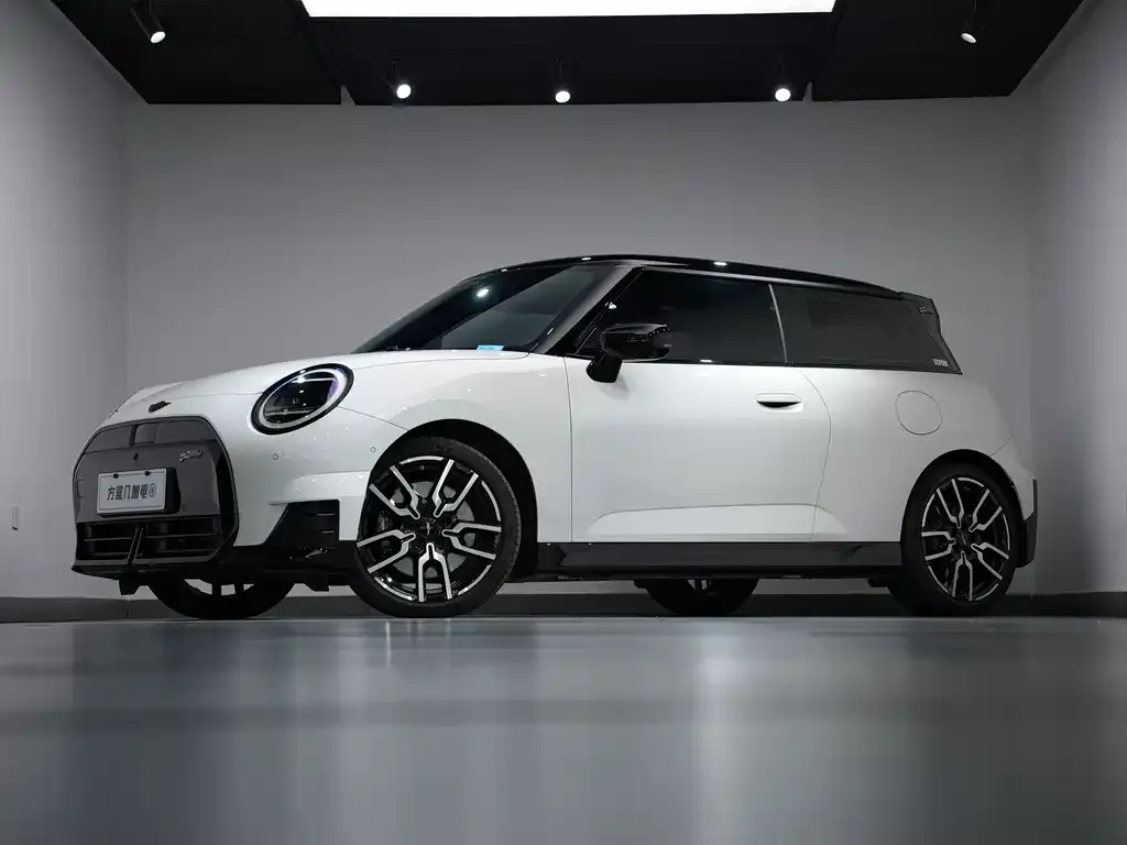 MINI Cooper EV — фото 4