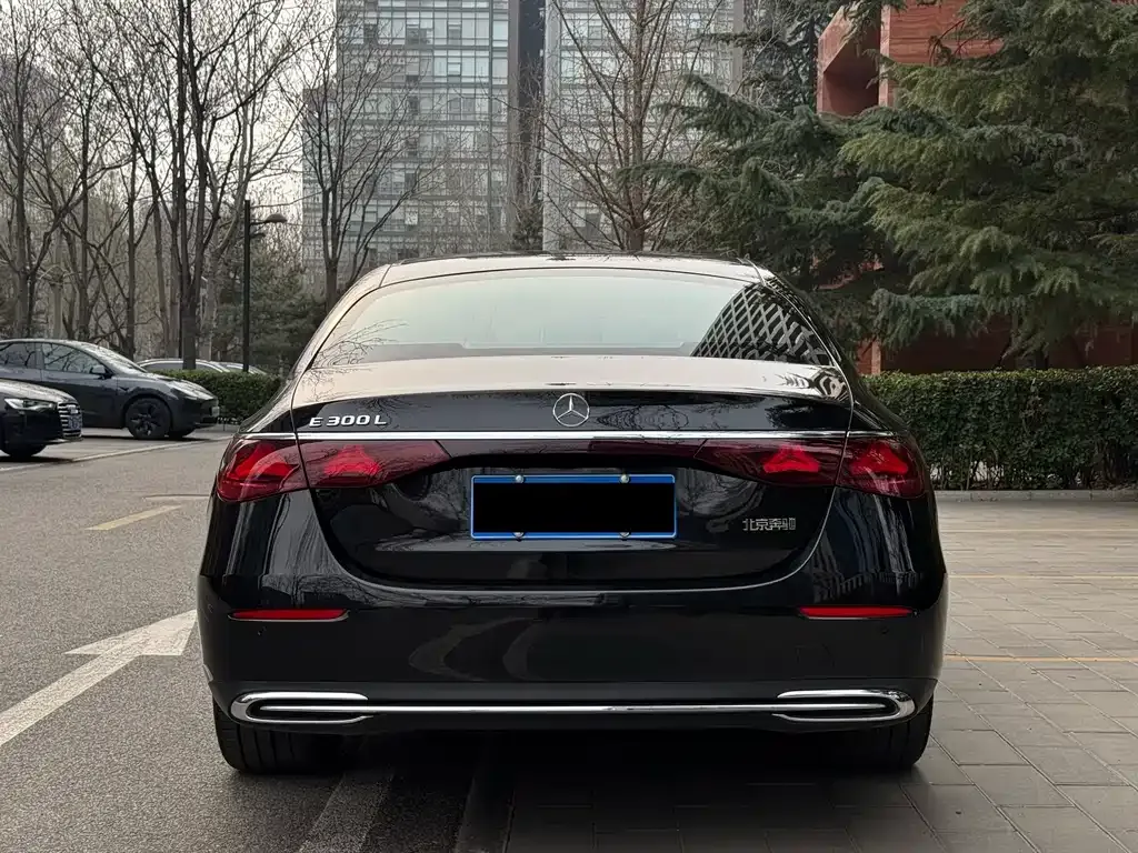 Mercedes-Benz E-Class 2024 из CN, фото 10