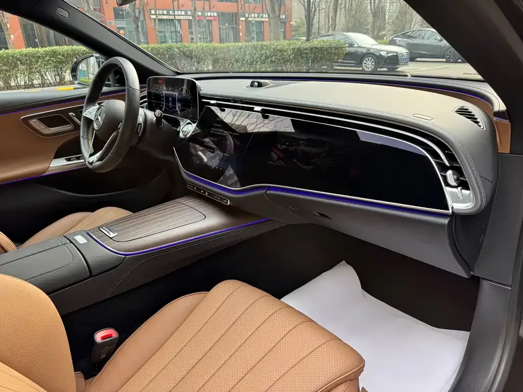 Mercedes-Benz E-Class 2024 из CN, фото 9