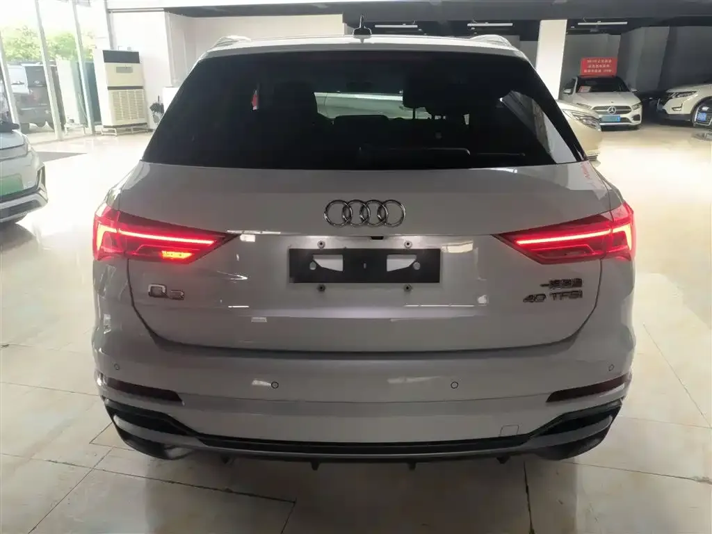 Audi Q3 — фото 4