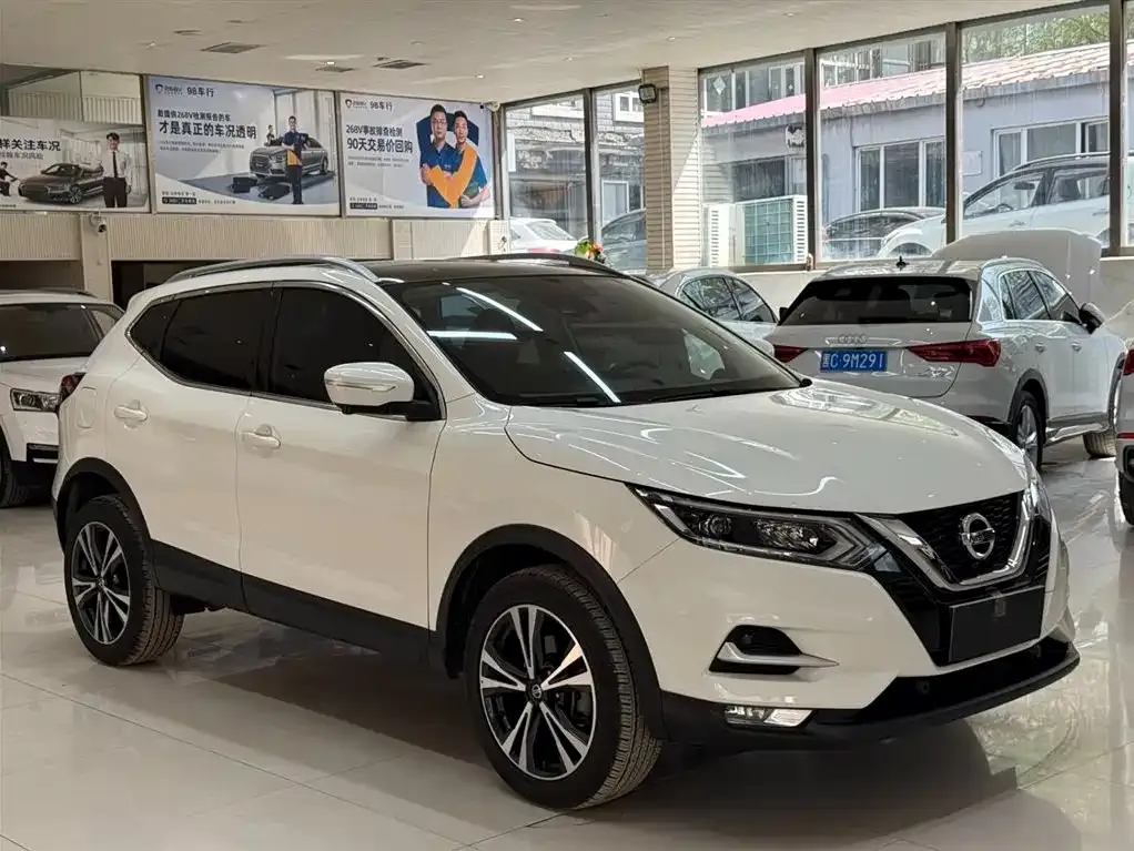 Nissan Qashqai — фото 4