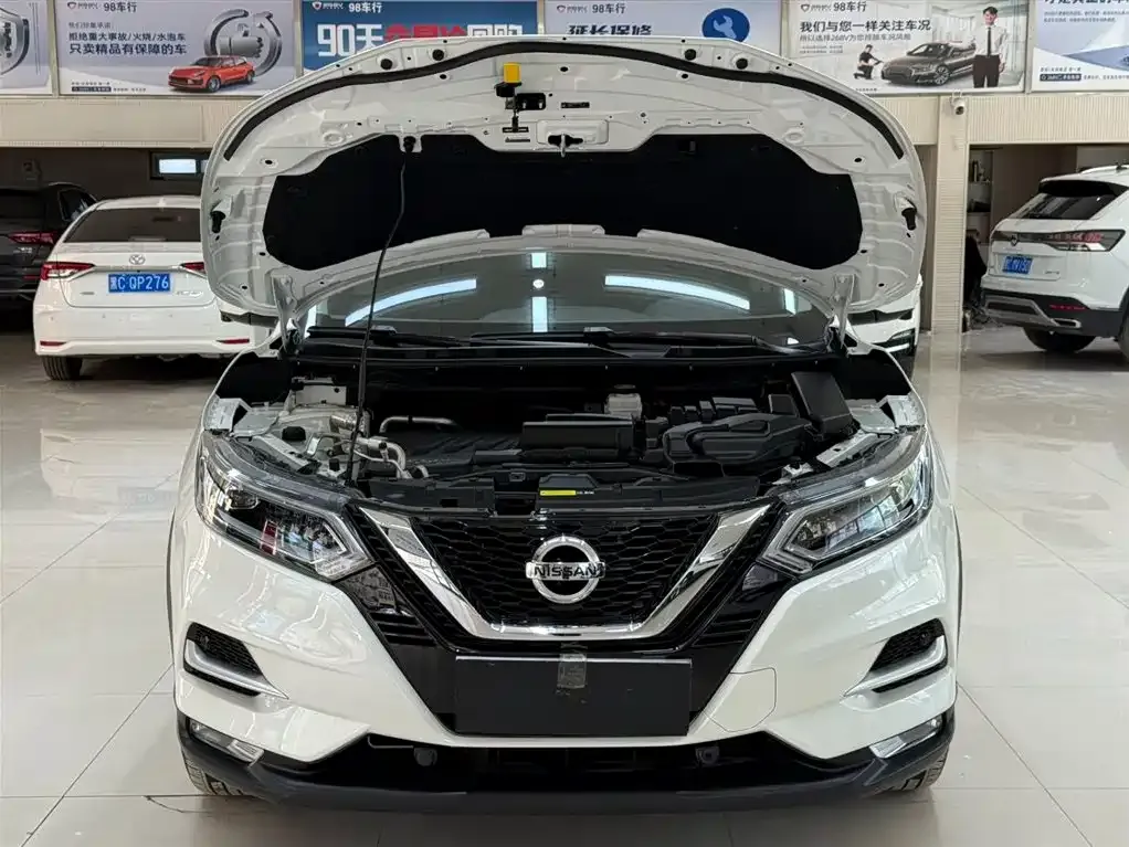 Nissan Qashqai — фото 9