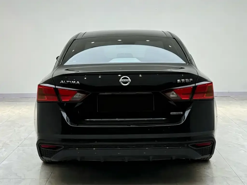 Nissan Teana — фото 2