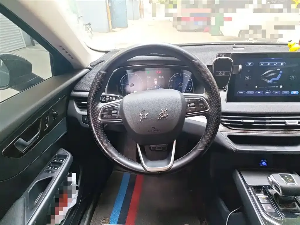 Hongqi E-QM5 — фото 8