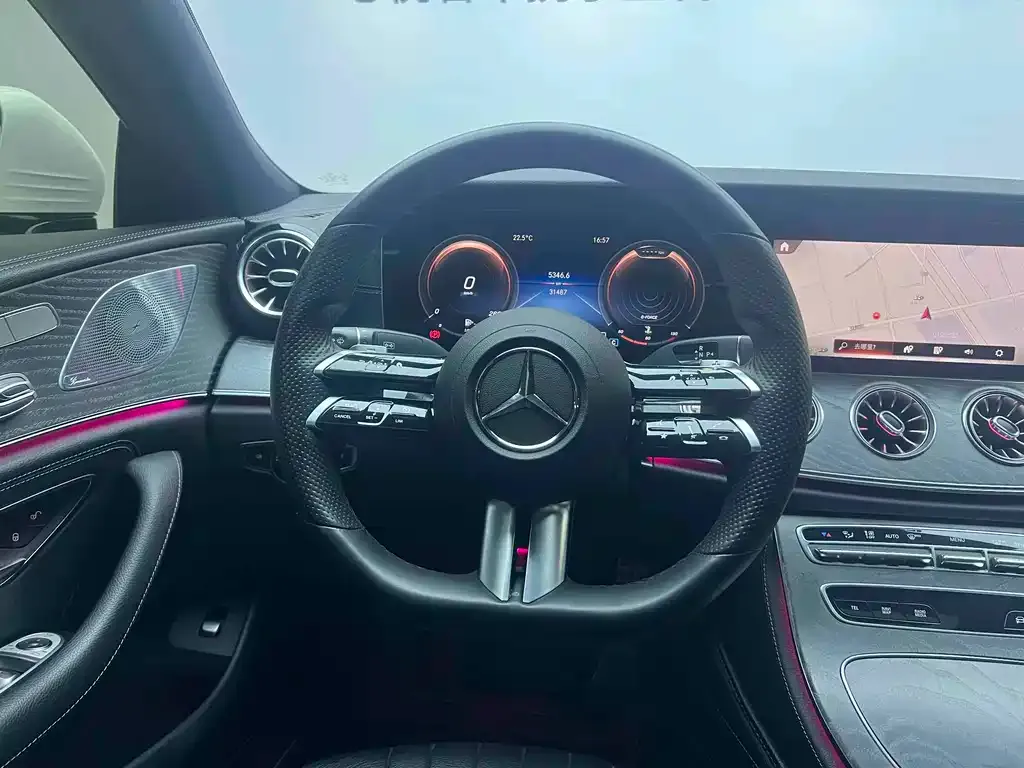Mercedes-Benz CLS — фото 10