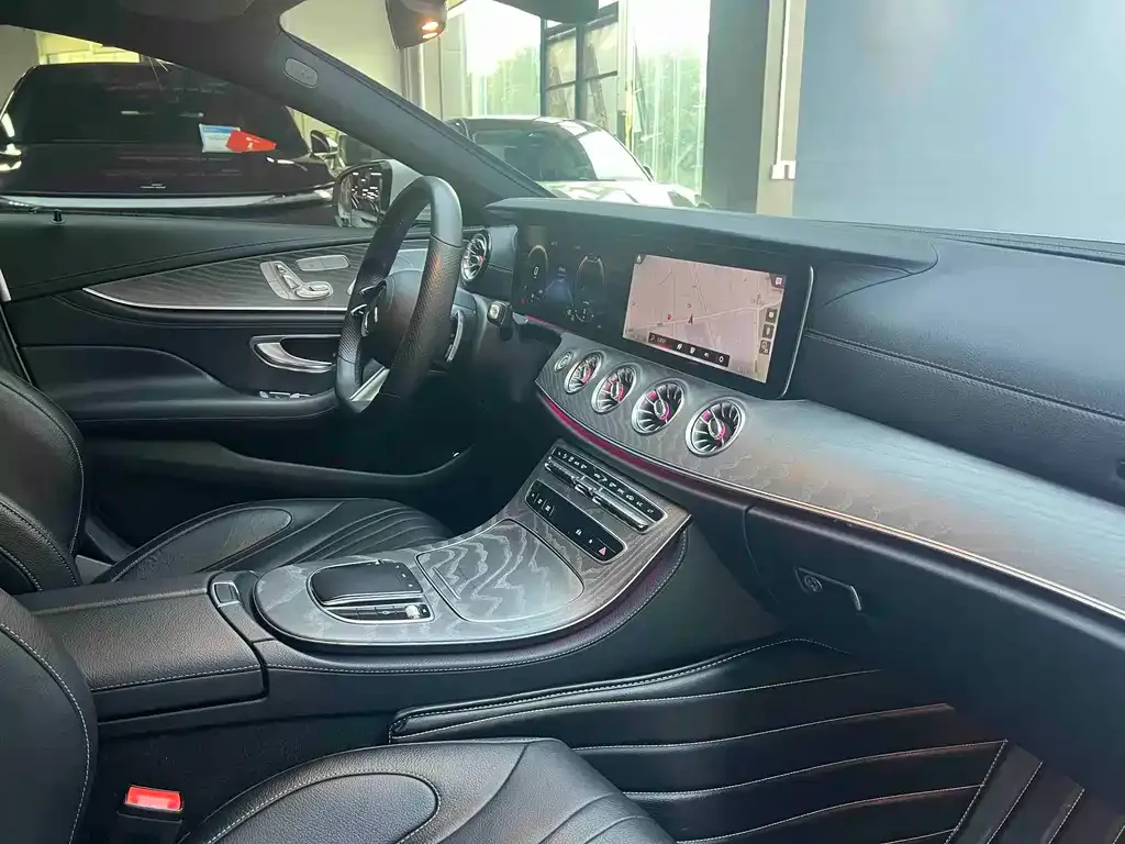 Mercedes-Benz CLS — фото 8