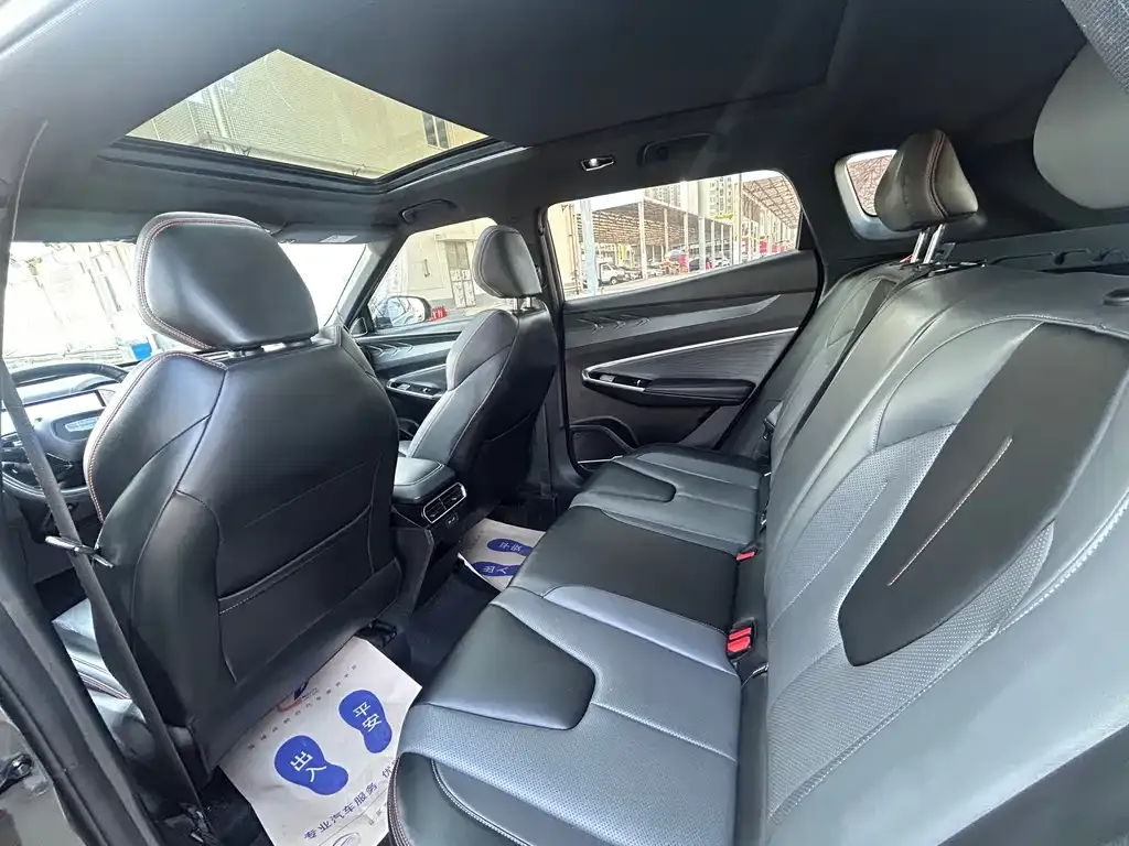 Geely Boyue 2024 из CN, фото 2