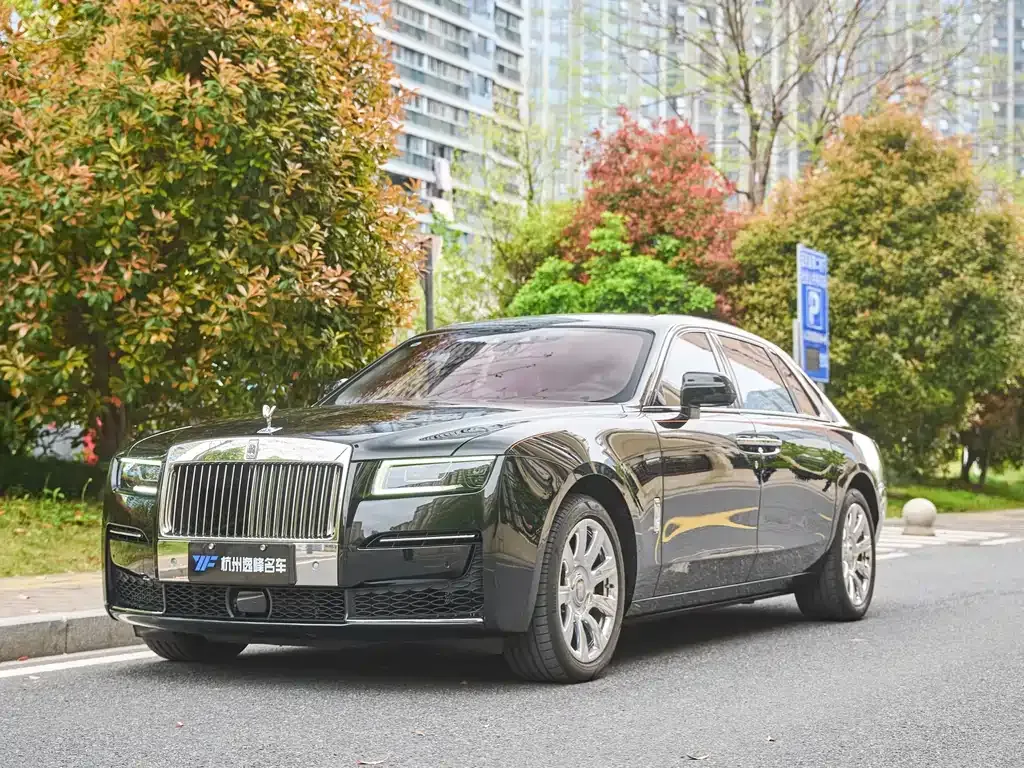 Rolls-Royce Ghost — фото 1