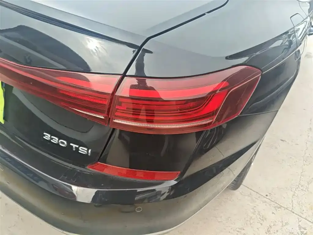 Volkswagen Passat — фото 10