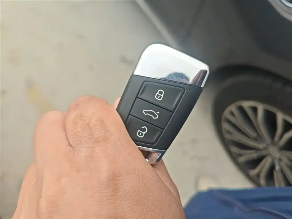 Volkswagen Passat — фото 3