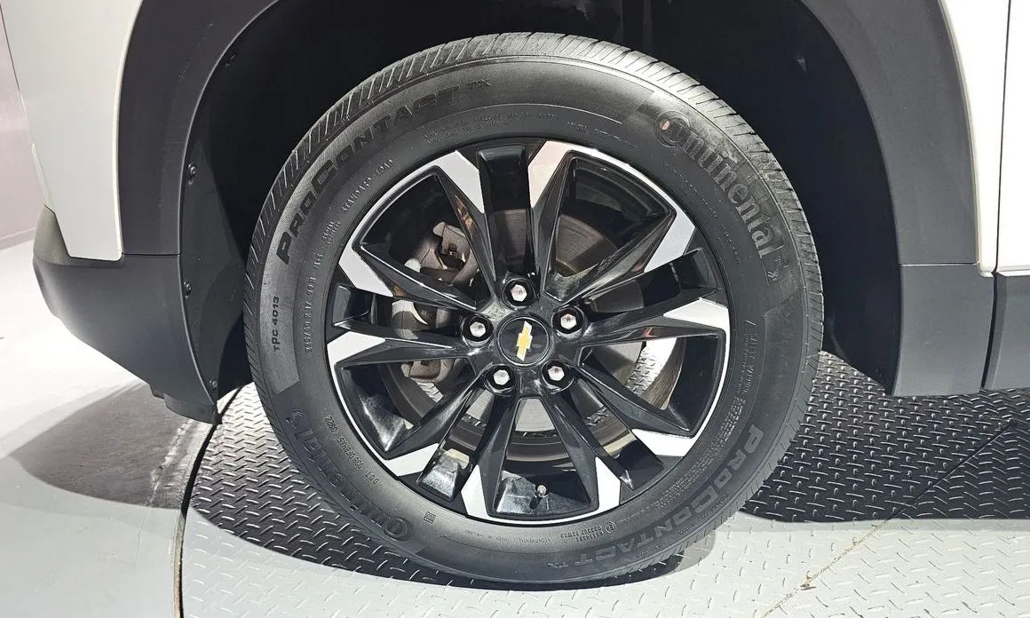 Chevrolet (GM Daewoo) Trailblazer 2023 из KR, фото 5