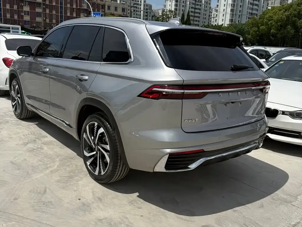 Geely Xingyue L — фото 6