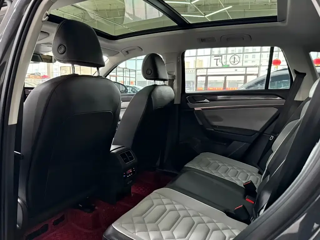 Volkswagen Tayron 2023 из CN, фото 5