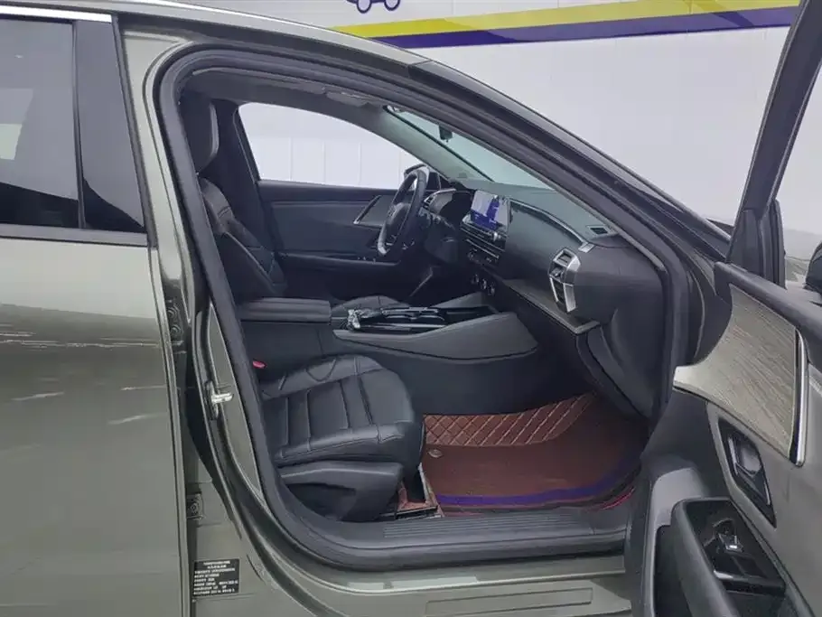 Citroen C5 X 2023 из CN, фото 4