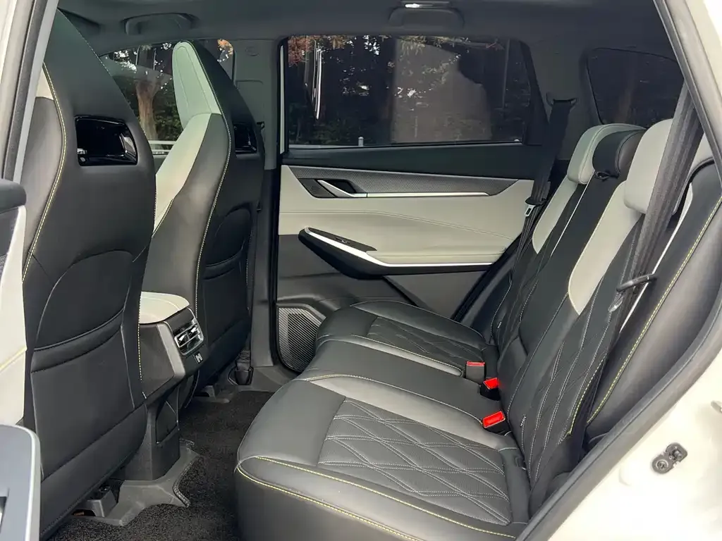 Changan CS75PLUS — фото 3