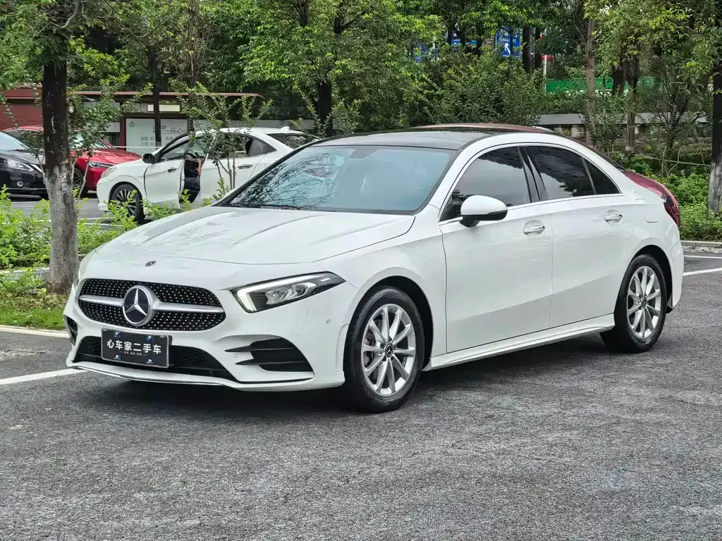 Mercedes-Benz A-Class — фото 1