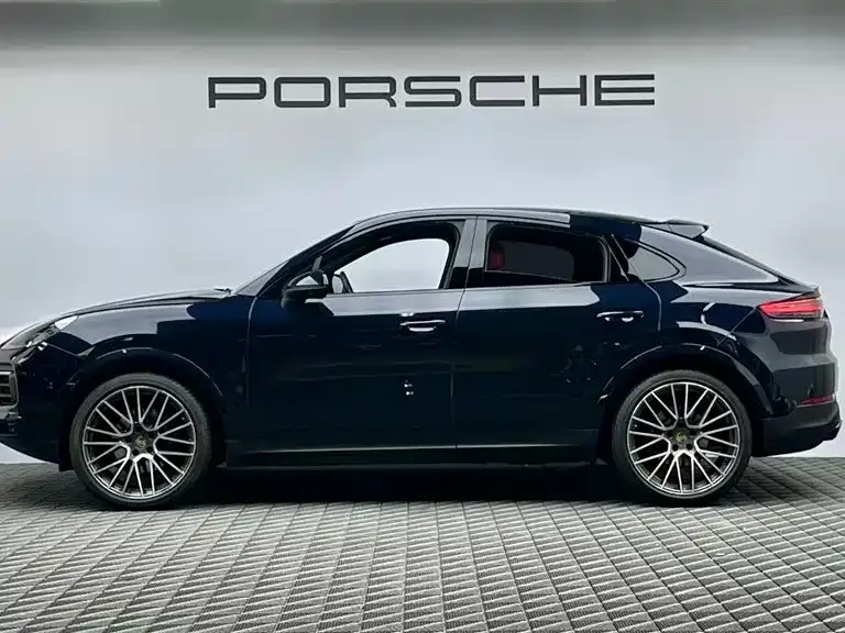 Porsche Cayenne — фото 9
