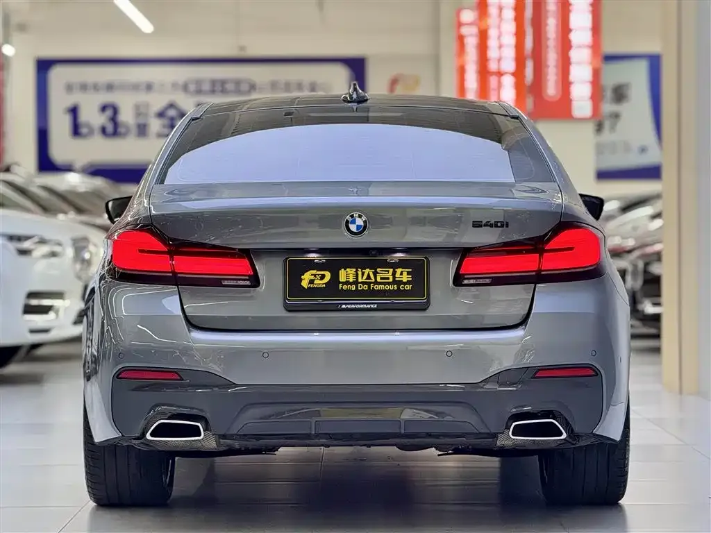 BMW 5 Series (Import) 2022 из CN, фото 2