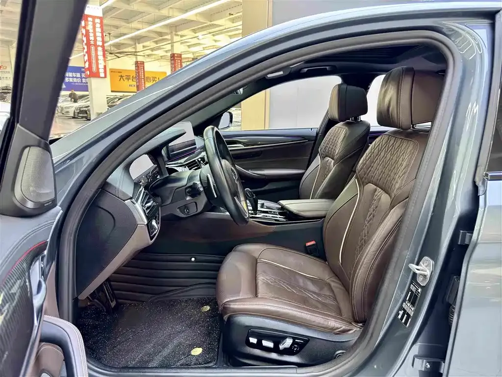 BMW 5 Series (Import) 2022 из CN, фото 7
