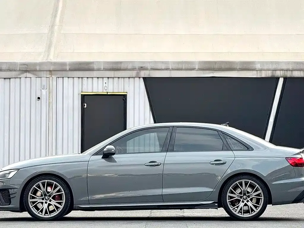 Audi S4 — фото 3