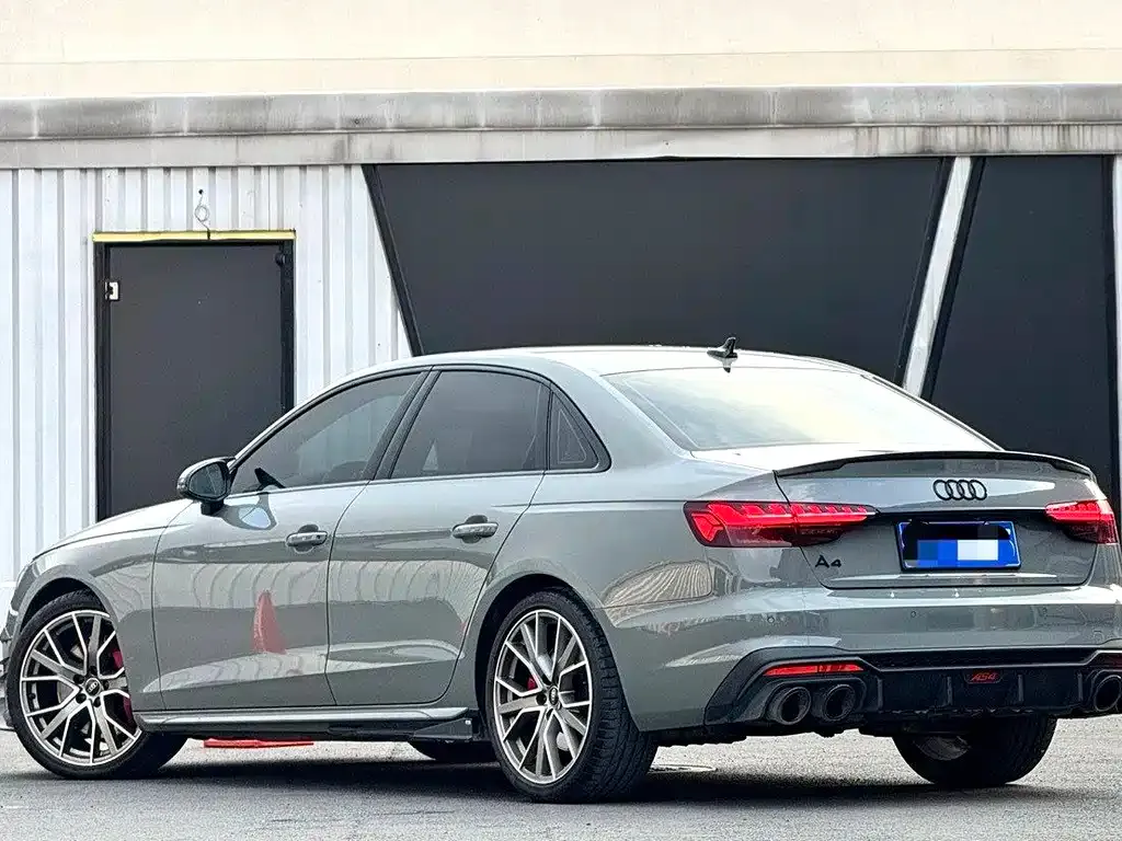 Audi S4 — фото 5