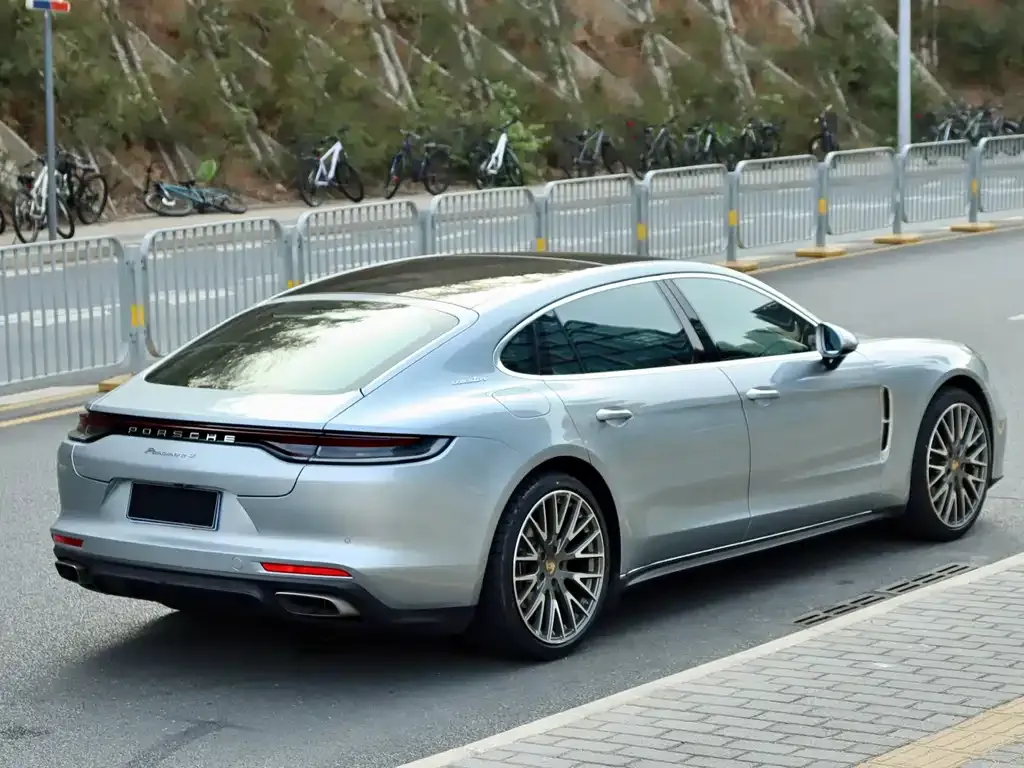 Porsche Panamera — фото 3