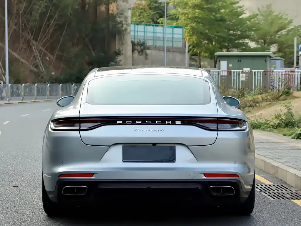 Porsche Panamera — фото 6