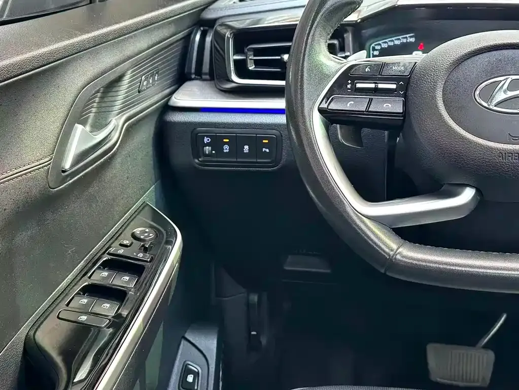 Hyundai Custo — фото 6