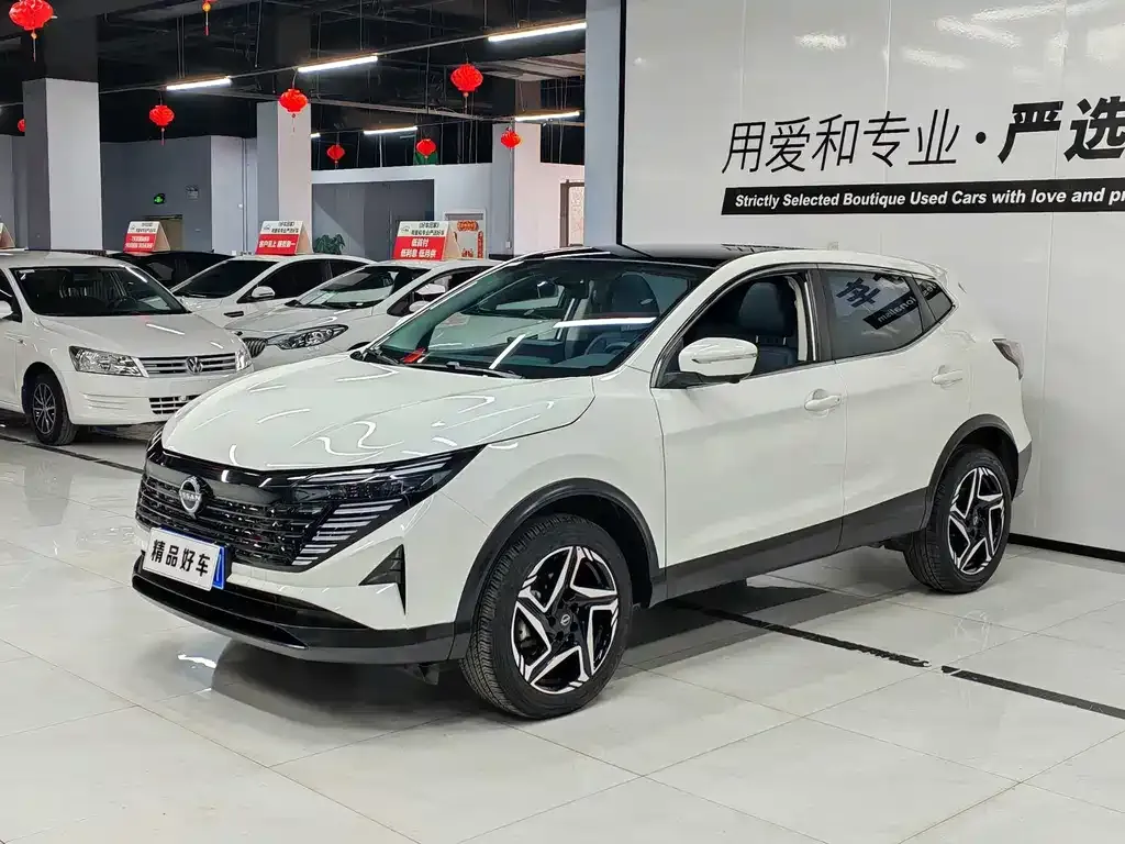 Nissan Qashqai — фото 1