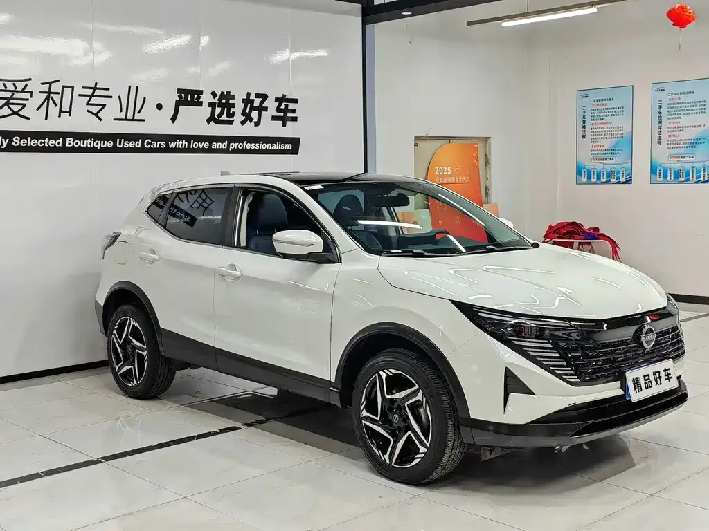 Nissan Qashqai — фото 9