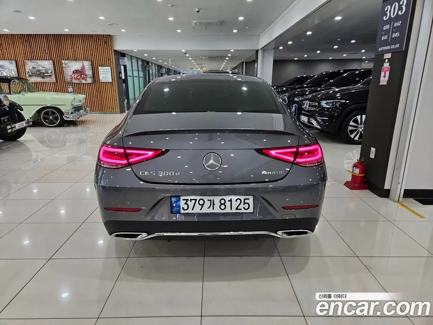 Mercedes-Benz CLS-Class — фото 8