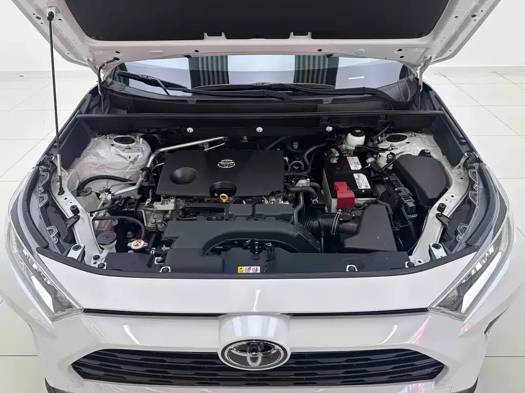 Toyota RAV4 2023 из CN, фото 9