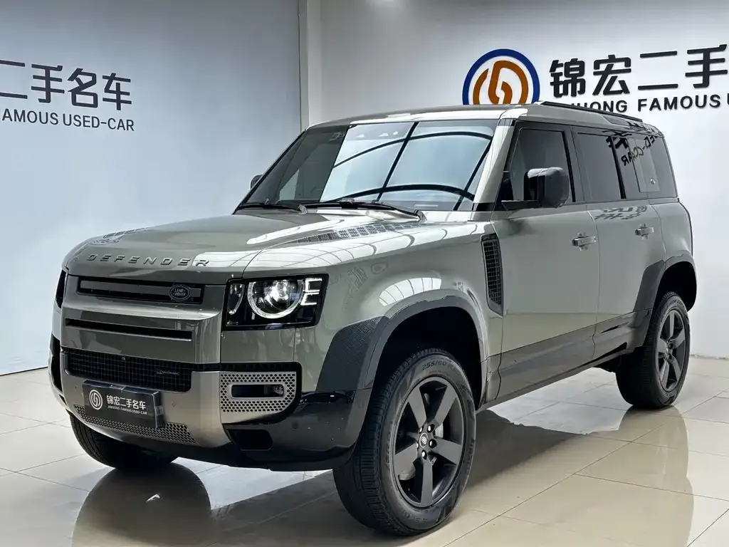 Land Rover Defender — фото 1