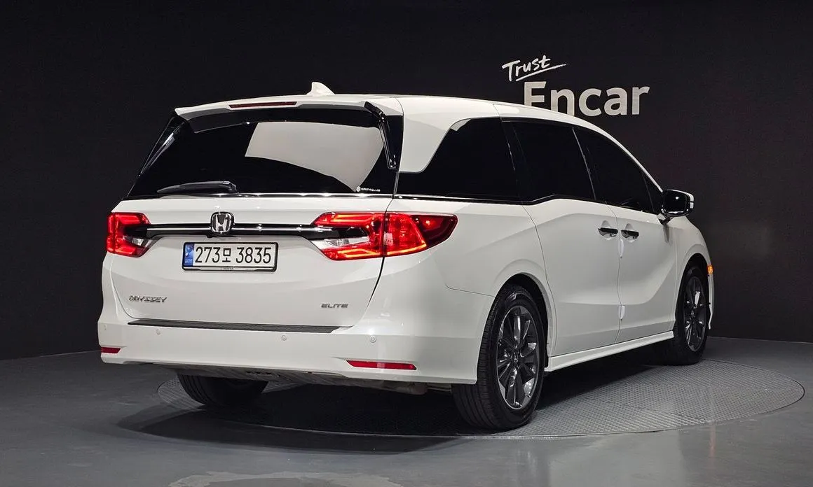 Honda Odyssey 2023 из KR, фото 3