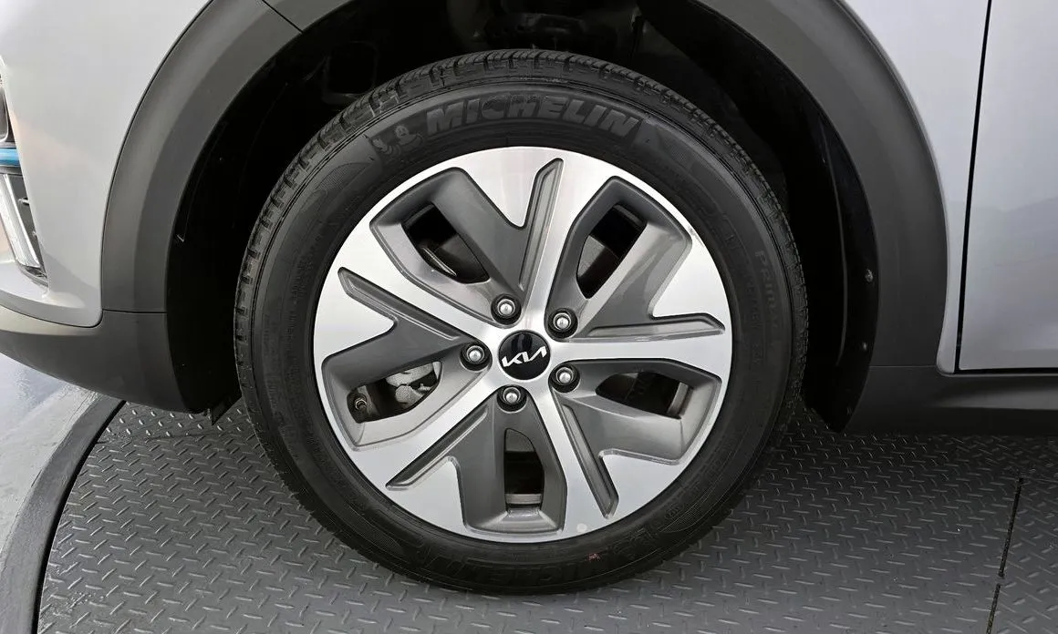 Kia Niro — фото 3