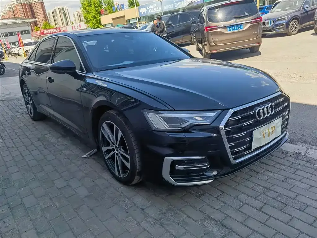 Audi A6L — фото 9