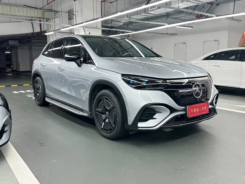 Mercedes-Benz EQE SUV — фото 3