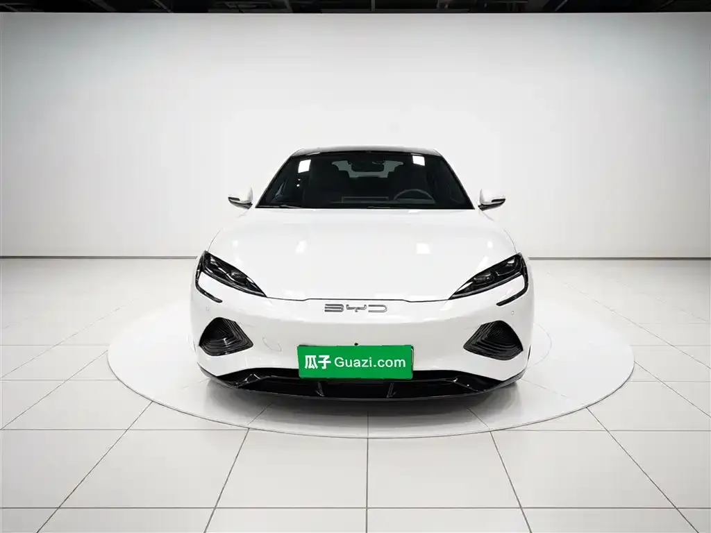 BYD Seal — фото 9
