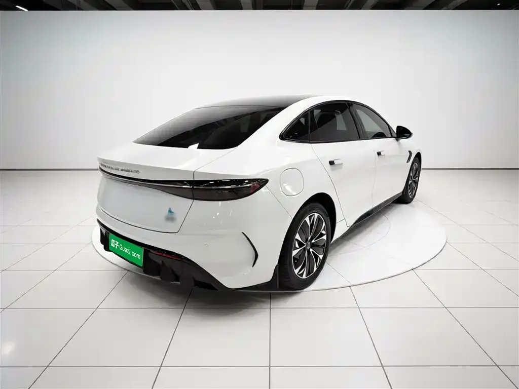 BYD Seal — фото 6