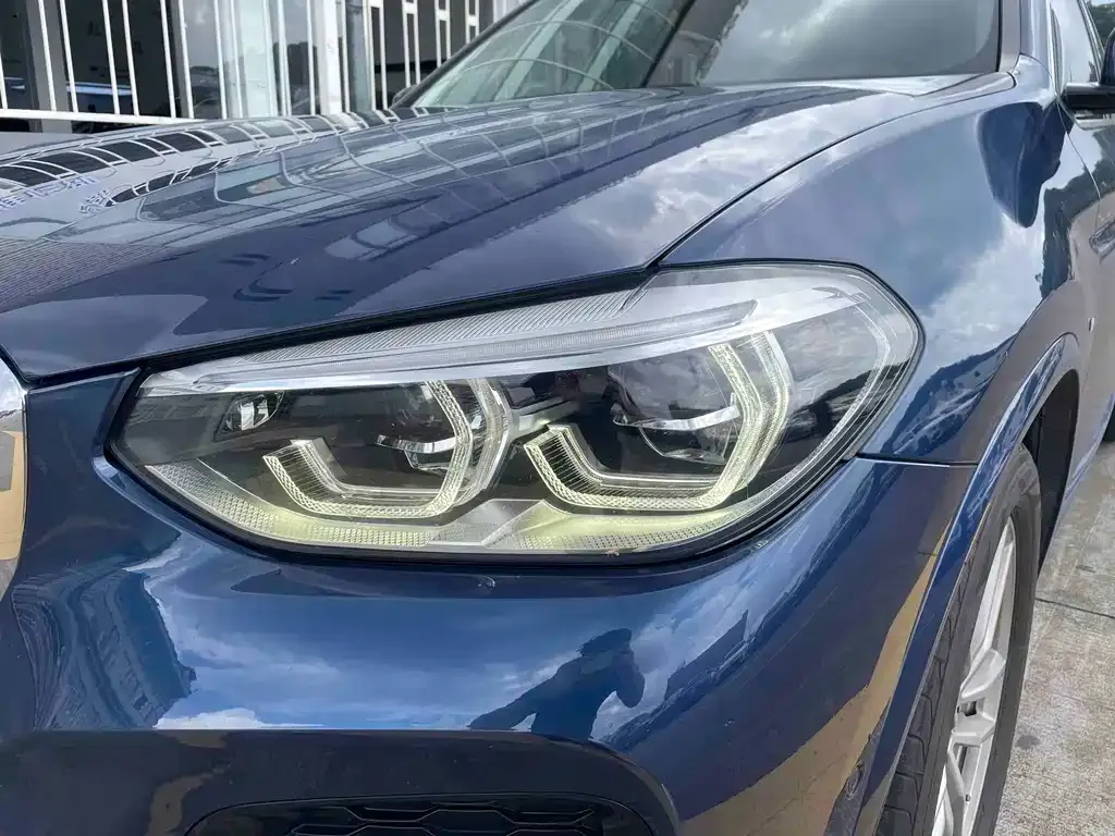 BMW X3 — фото 9